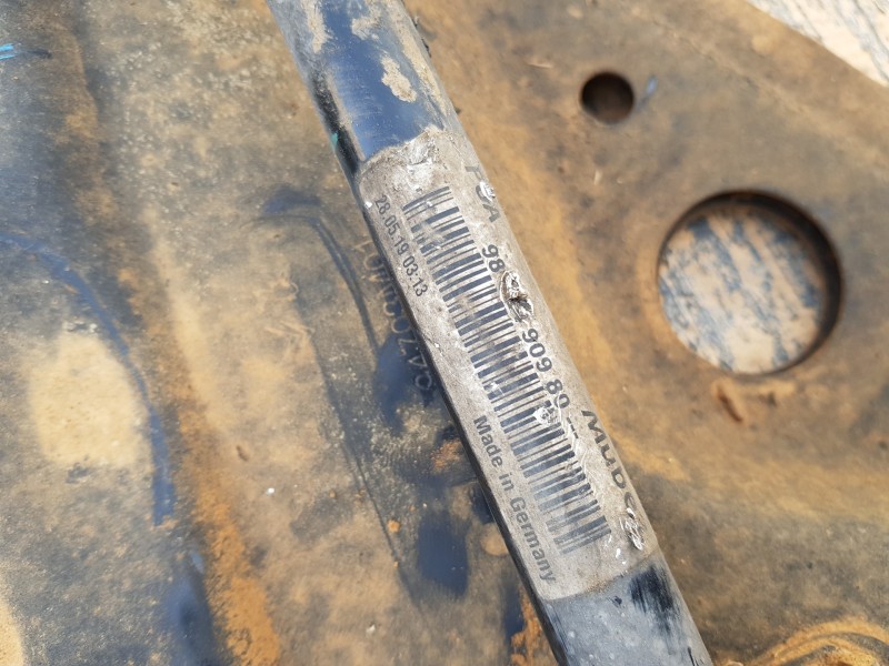 Recambio de puente delantero para citroen c4 grand picasso spacetourer referencia OEM IAM 9677071880  