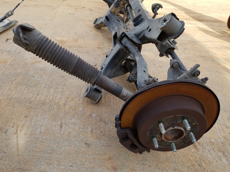 Recambio de puente trasero para hyundai tucson ix35 referencia OEM IAM 55405D7000  