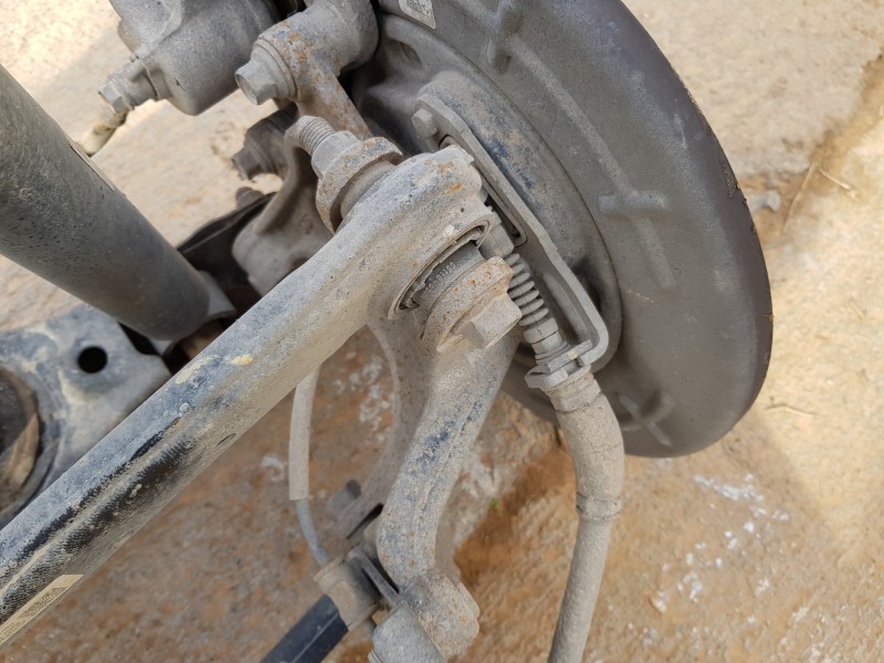 Recambio de puente trasero para kia sportage concept referencia OEM IAM 55405D7500  