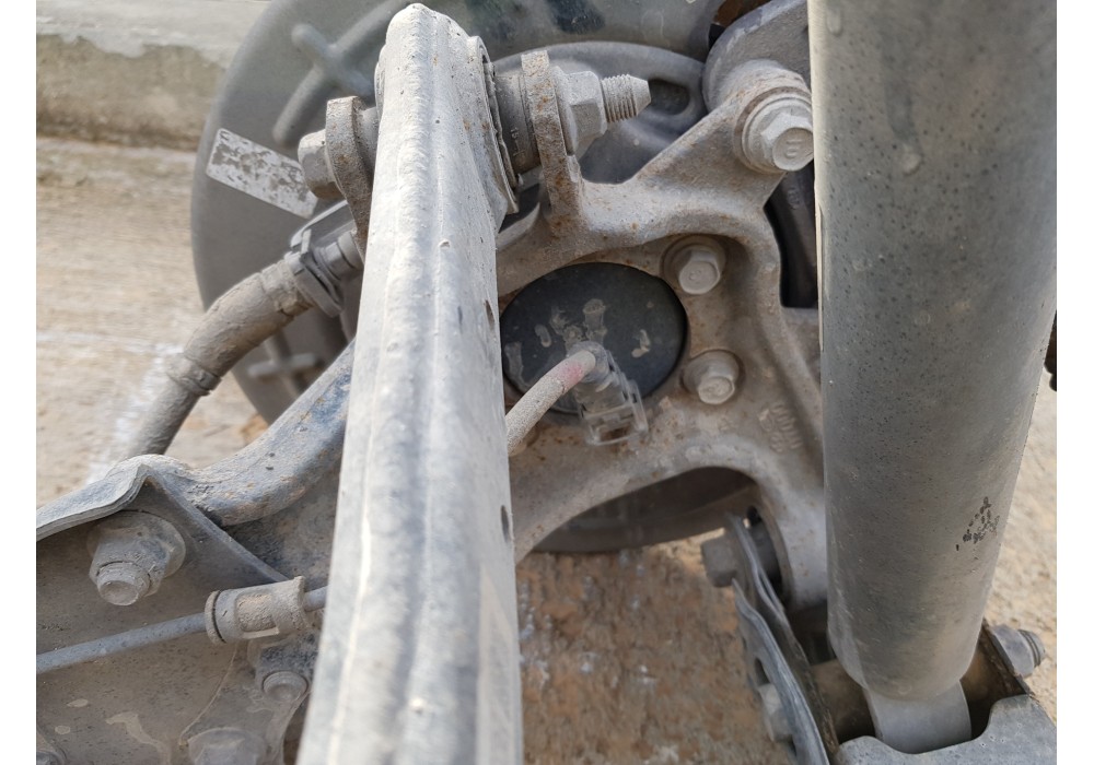 Recambio de puente trasero para kia sportage concept referencia OEM IAM 55405D7500  