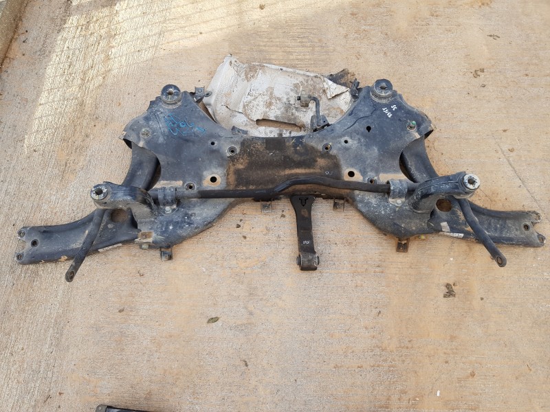 Recambio de puente delantero para hyundai tucson ix35 referencia OEM IAM 62405D7050  