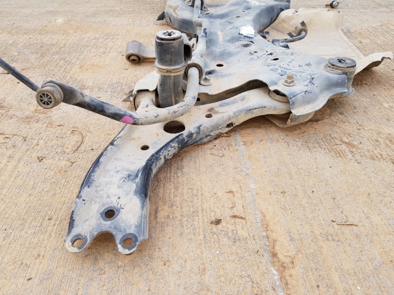 Recambio de puente delantero para kia sportage dynamic referencia OEM IAM 62405D7050 62401F1050 