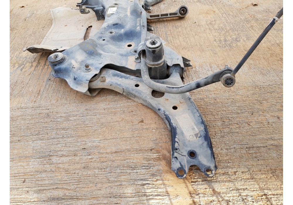 Recambio de puente delantero para kia sportage dynamic referencia OEM IAM 62405D7050 62401F1050 