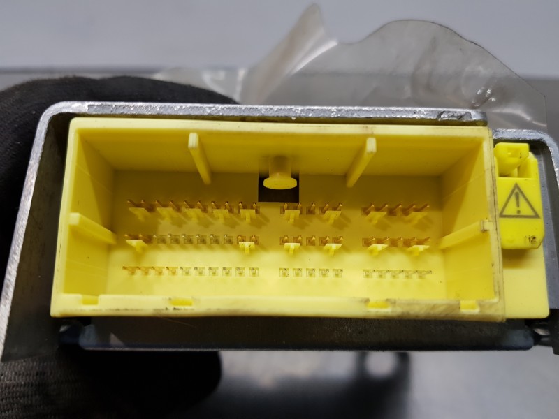 Recambio de centralita airbag para toyota auris active referencia OEM IAM 8917002B90   Recambio de centralita airbag para toyota auris active referencia OEM IAM 8917002B90