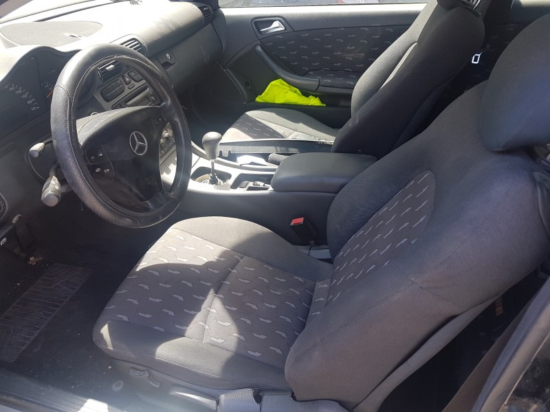 mercedes clase c (w203) sportcoupe del año 2001
