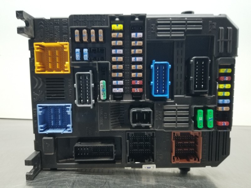 Recambio de caja reles / fusibles para citroen ds 7 crossback bluehdi referencia OEM IAM 9832880680 BSIEL5 