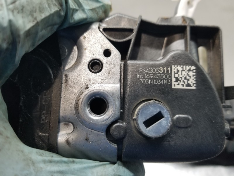 Recambio de cerradura puerta delantera derecha para citroen ds 7 crossback bluehdi referencia OEM IAM 9820531180 16943500 