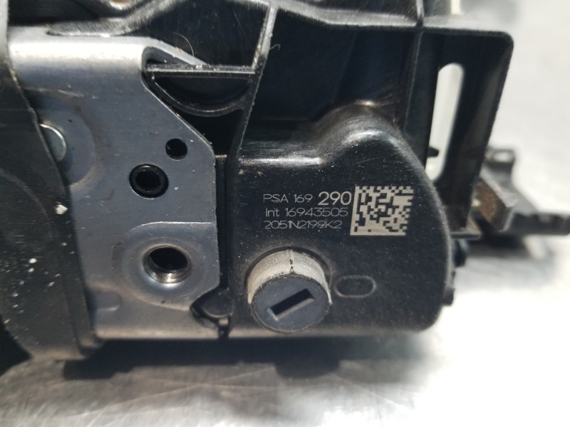 Recambio de cerradura puerta trasera derecha para citroen ds 7 crossback bluehdi referencia OEM IAM 9816929080 16943505 