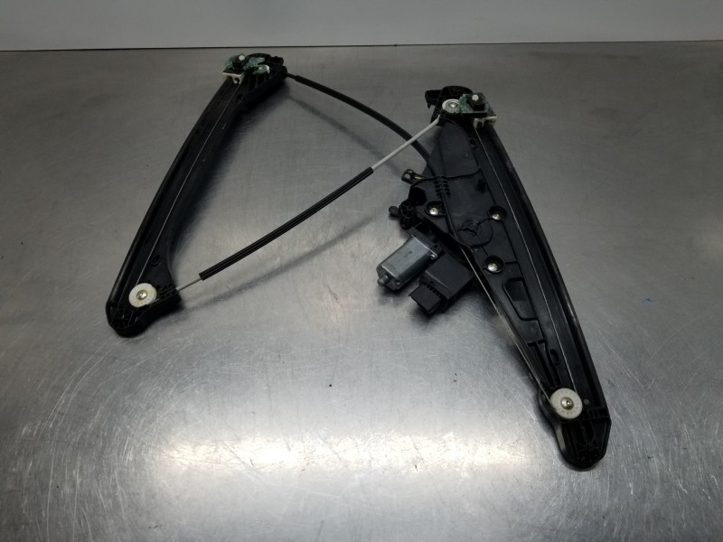 Recambio de elevalunas delantero derecho para citroen ds 7 crossback bluehdi referencia OEM IAM 9830655780 9829510580 9819520080