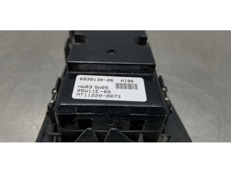 Recambio de mando elevalunas delantero izquierdo para bmw serie 6 cabrio (e64) 645ci referencia OEM IAM 61316939131 6939130 