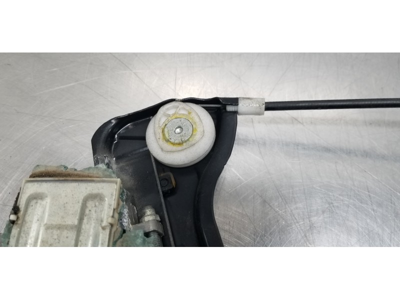 Recambio de elevalunas delantero derecho para bmw serie 6 cabrio (e64) 645ci referencia OEM IAM 51337008626 7008624 