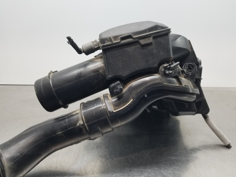 Recambio de filtro aire para citroen ds 7 crossback bluehdi referencia OEM IAM 9828002080  