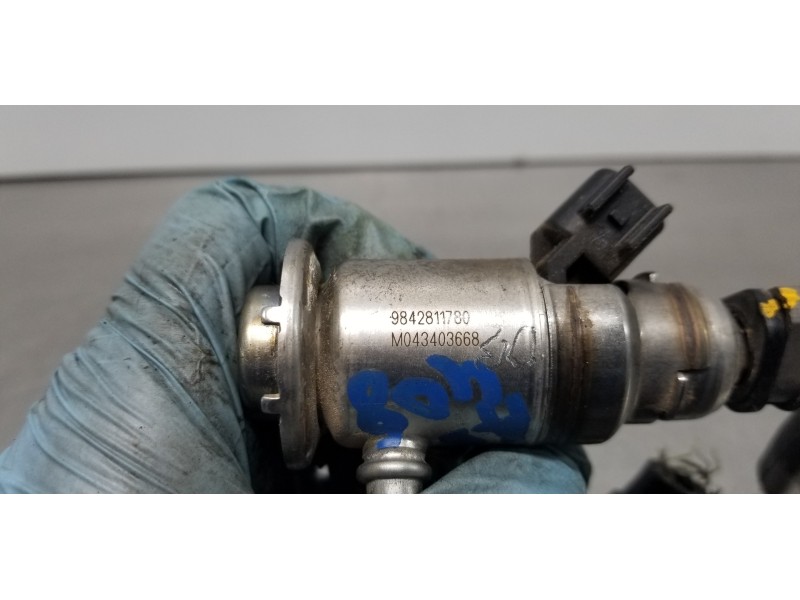 Recambio de inyector para citroen ds 7 crossback bluehdi referencia OEM IAM 9842811780 A3C00216200 