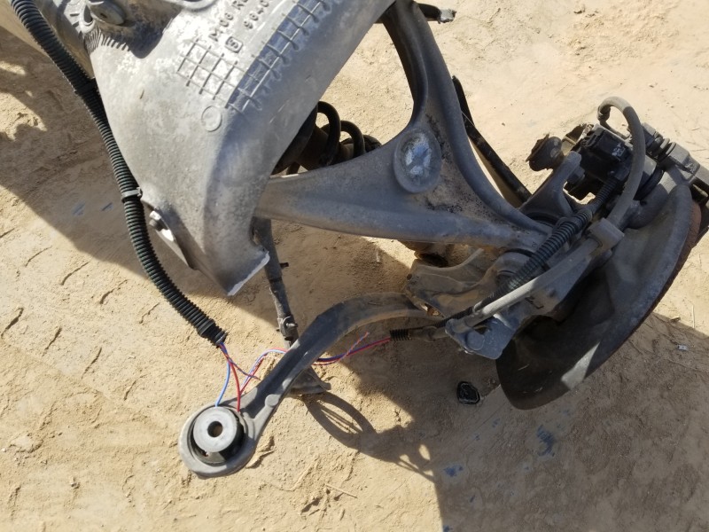 Recambio de puente trasero para citroen ds 7 crossback bluehdi referencia OEM IAM 9817524080  