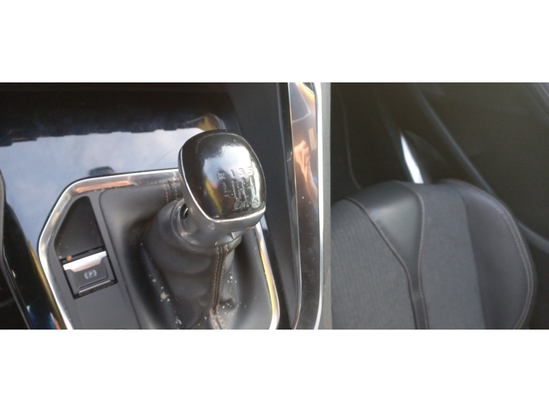 peugeot 3008 del año 2016