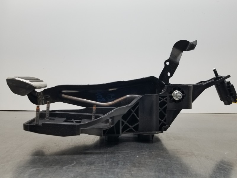 Recambio de pedal freno para citroen ds 7 crossback bluehdi referencia OEM IAM 9807994580  