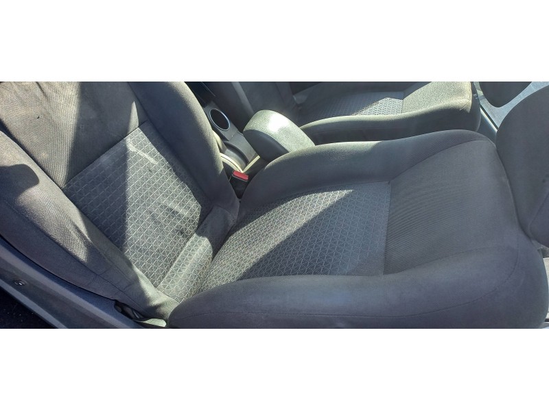 ford mondeo berlina (ge) del año 2004