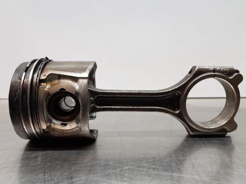 Recambio de biela para kia carens ( ) concept referencia OEM IAM 235102A300 234A02A930  Recambio de biela para kia carens ( ) concept referencia OEM IAM 235102A300 234A02A930