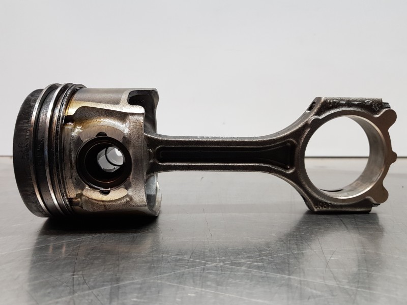 Recambio de biela para kia carens ( ) concept referencia OEM IAM 235102A300 234A02A930  Recambio de biela para kia carens ( ) concept referencia OEM IAM 235102A300 234A02A930