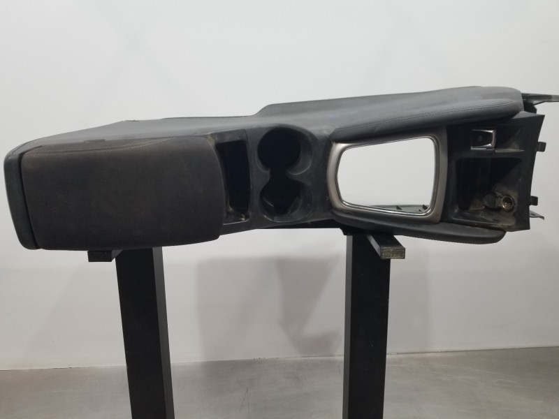 Recambio de apoyabrazos central para nissan qashqai (j11) vision referencia OEM IAM 969104EH3B  