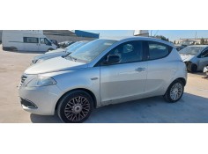 lancia ypsilon (402) del año 2013 2