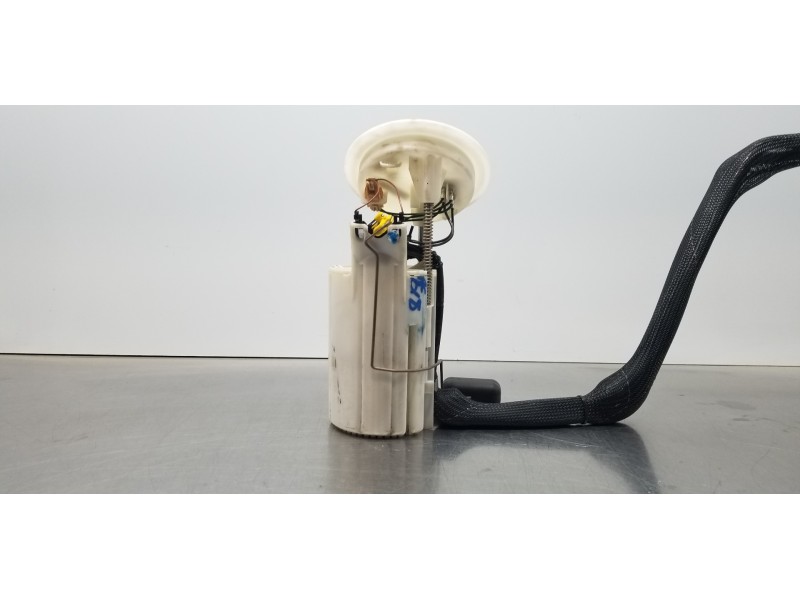 Recambio de aforador para bmw serie 6 cabrio (e64) 645ci referencia OEM IAM 16146765824 0580314028 6765778