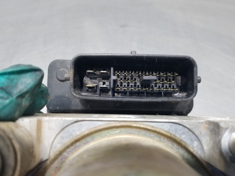 Recambio de abs para suzuki grand vitara 5 puertas sq (ft) ft referencia OEM IAM 5610065D22  