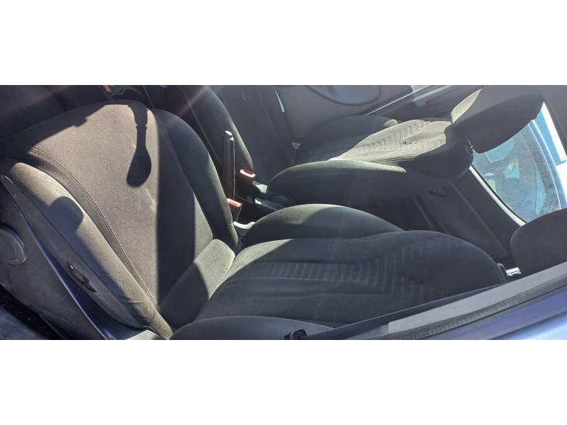 lancia ypsilon (402) del año 2013