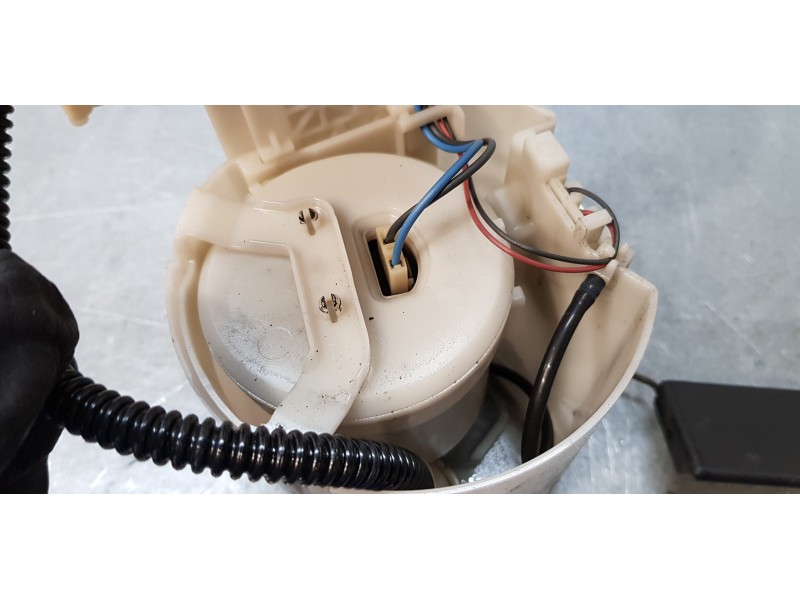 Recambio de aforador para toyota auris touring sports (e18) hybrid advance referencia OEM IAM 7702002501  