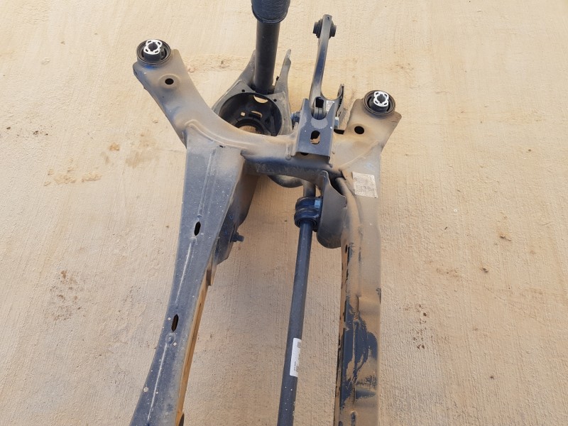 Recambio de puente trasero para hyundai tucson klass referencia OEM IAM 55405N9050 55510N9000 