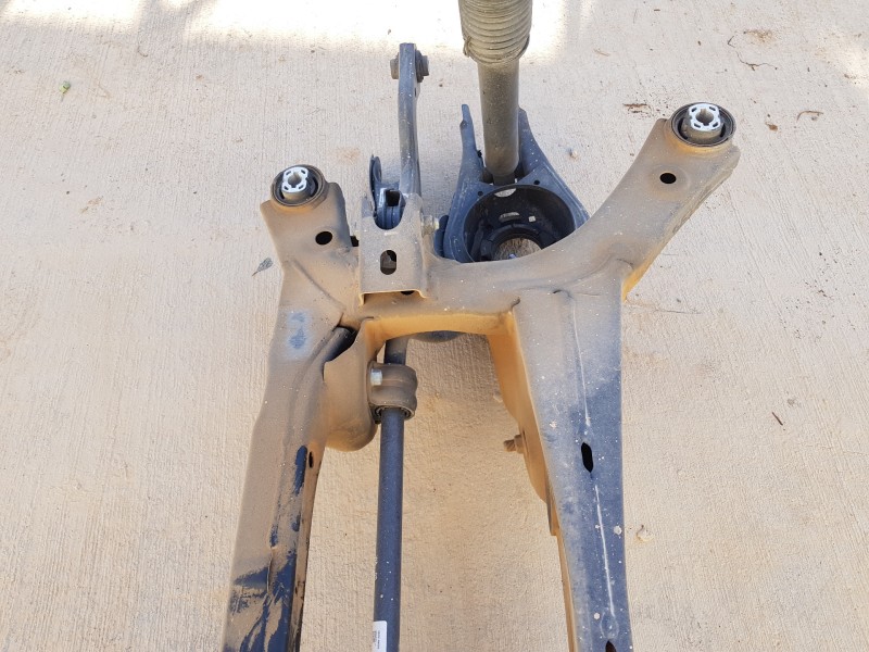 Recambio de puente trasero para hyundai tucson klass referencia OEM IAM 55405N9050 55510N9000 