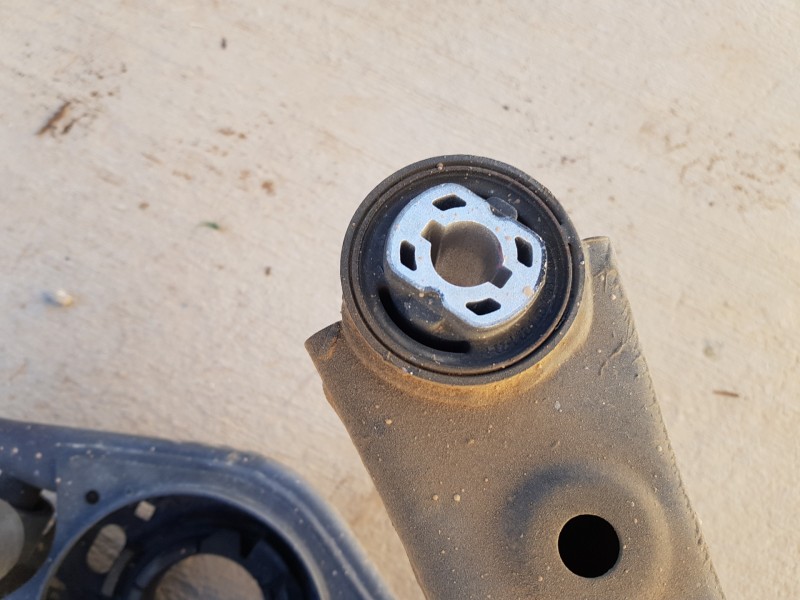 Recambio de puente trasero para hyundai tucson klass referencia OEM IAM 55405N9050 55510N9000 