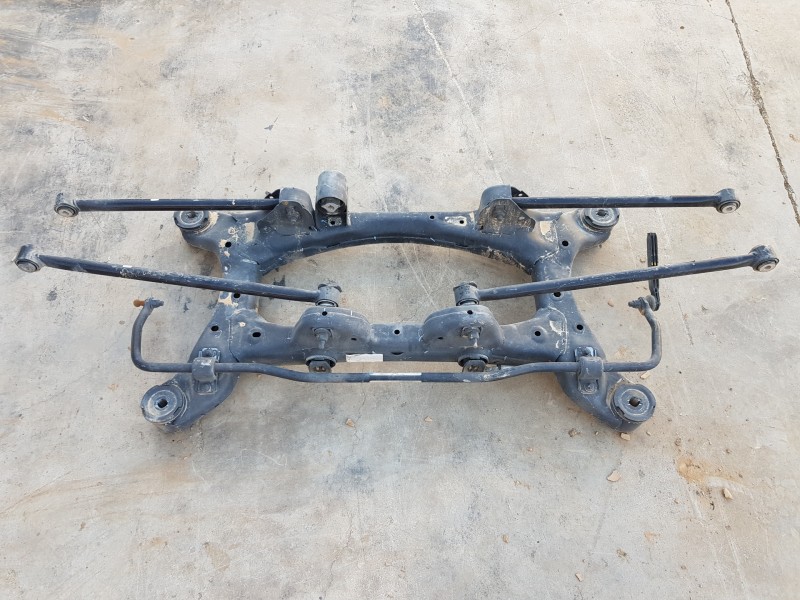 Recambio de puente trasero para jeep compass ii longitude 4x4 referencia OEM IAM 68339798AA 68309200AA 68309199AA