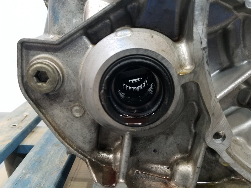 Recambio de caja cambios para toyota corolla touring sports (e21) hybrid referencia OEM IAM 3090002050  