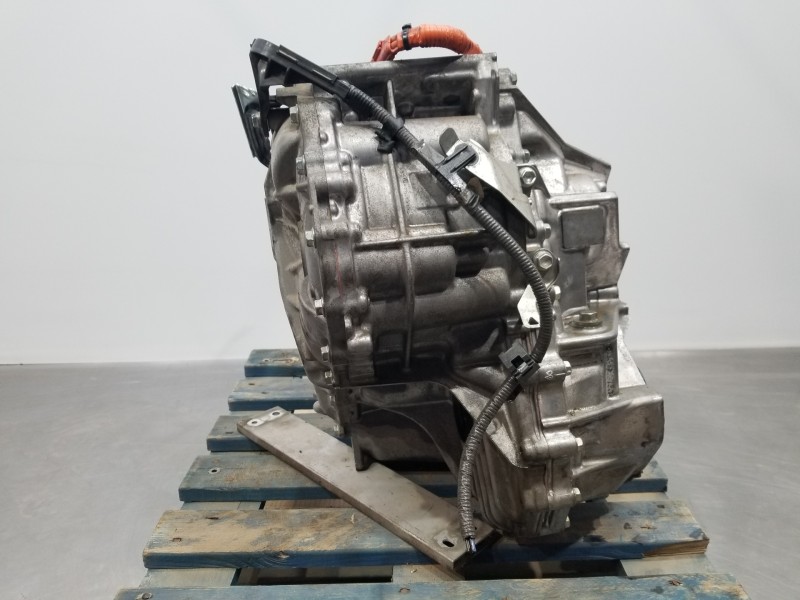 Recambio de caja cambios para toyota corolla touring sports (e21) hybrid referencia OEM IAM 3090002050  