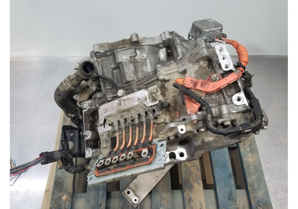 Recambio de caja cambios para toyota corolla touring sports (e21) hybrid referencia OEM IAM 3090002050  