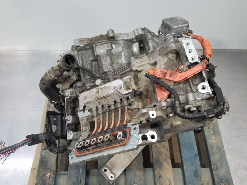 Recambio de caja cambios para toyota corolla touring sports (e21) hybrid referencia OEM IAM 3090002050  