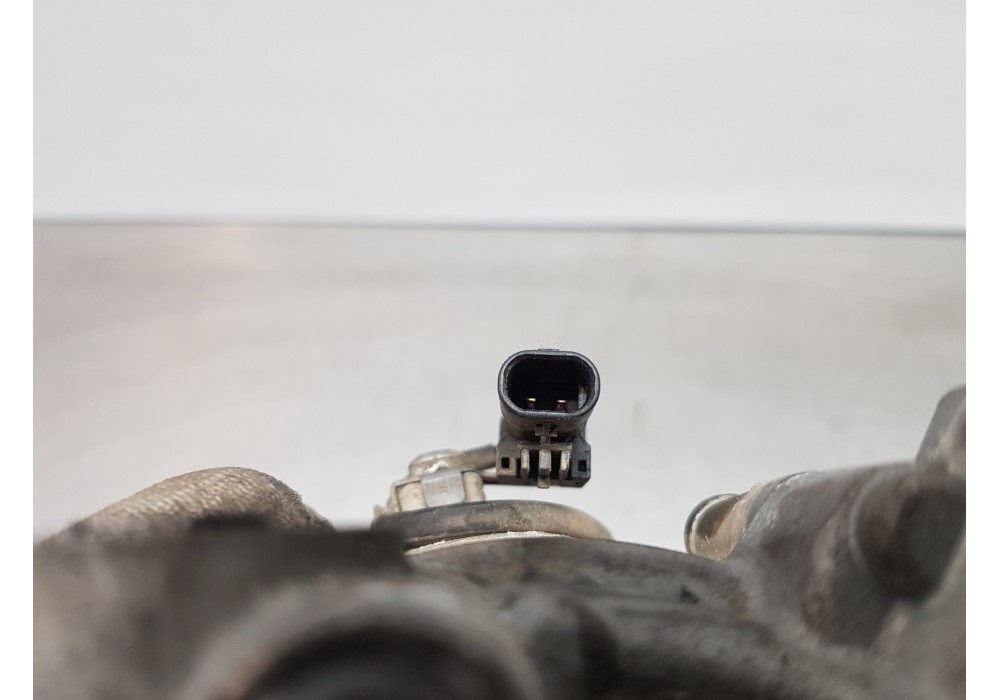 Recambio de compresor aire acondicionado para opel astra j sports tourer selective referencia OEM IAM 13450513 95518882 