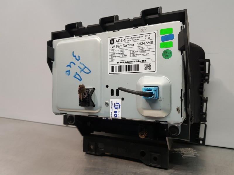 Recambio de pantalla multifuncion para opel astra j sports tourer selective referencia OEM IAM 95247248  