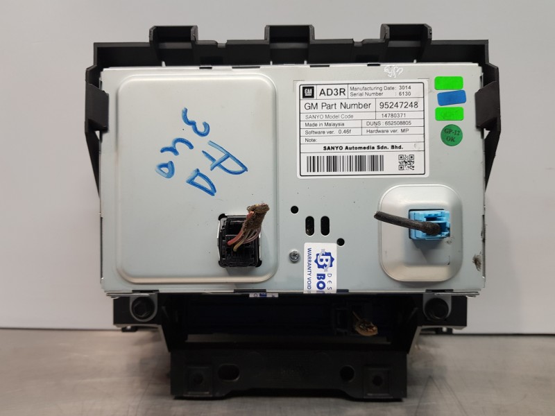 Recambio de pantalla multifuncion para opel astra j sports tourer selective referencia OEM IAM 95247248  