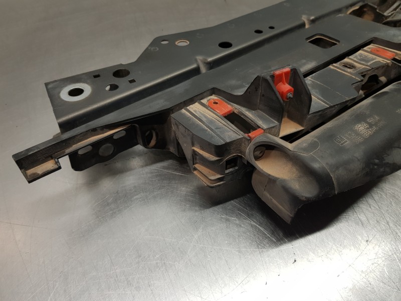 Recambio de travesaño inferior para opel astra j sports tourer selective referencia OEM IAM 13456178 13312474 