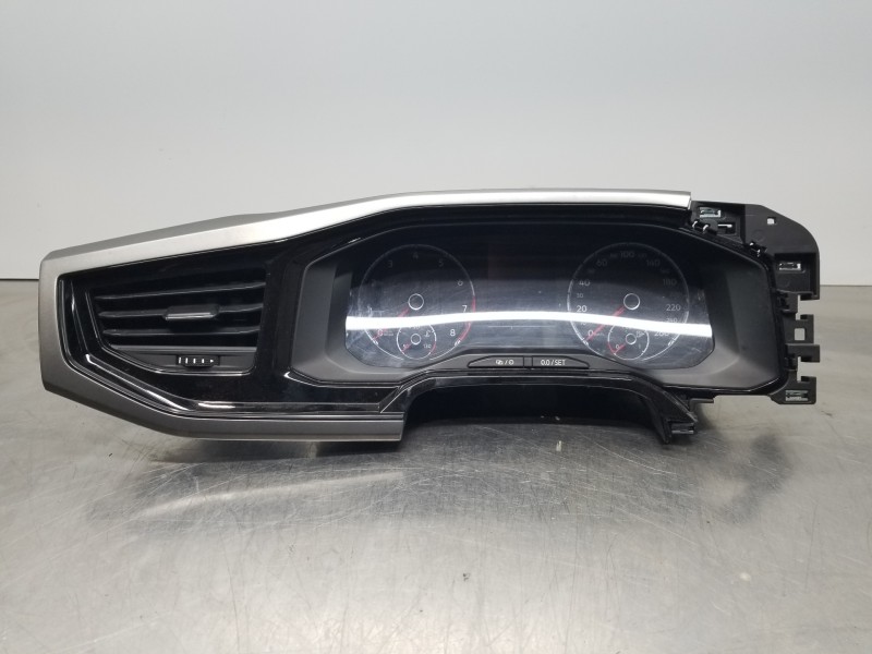 Recambio de cuadro instrumentos para volkswagen polo beats referencia OEM IAM 2G0920740C  