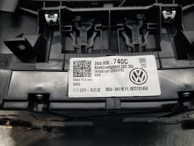 Recambio de cuadro instrumentos para volkswagen polo beats referencia OEM IAM 2G0920740C  