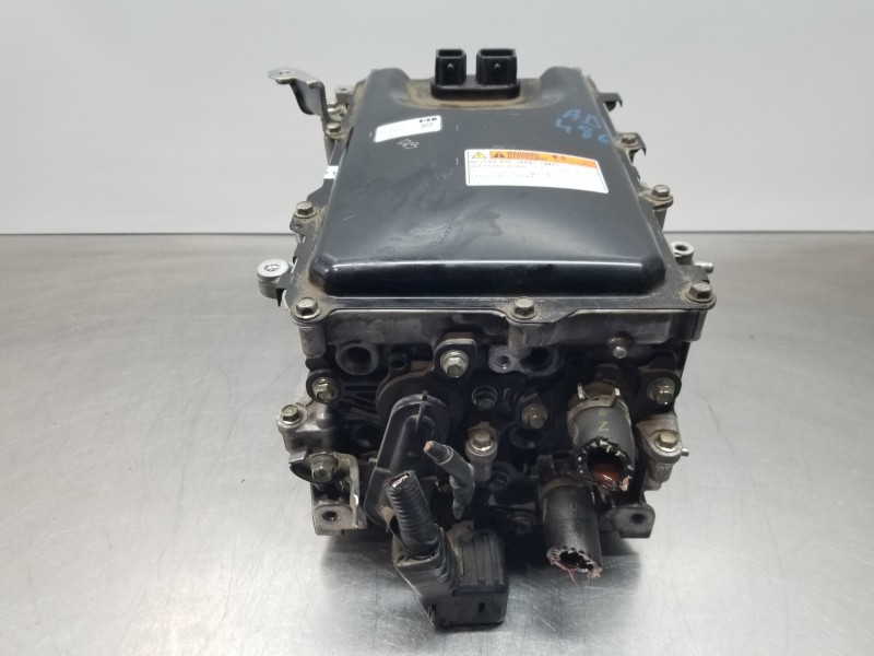 Recambio de bateria para toyota corolla touring sports (e21) hybrid referencia OEM IAM G920049135 G920047330 