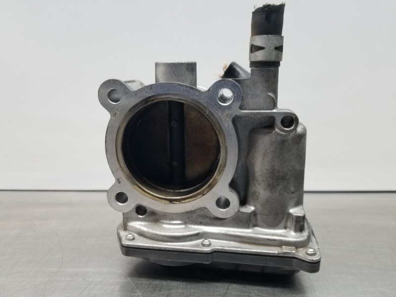 Recambio de caja mariposa para toyota corolla touring sports (e21) hybrid referencia OEM IAM 220300T110  