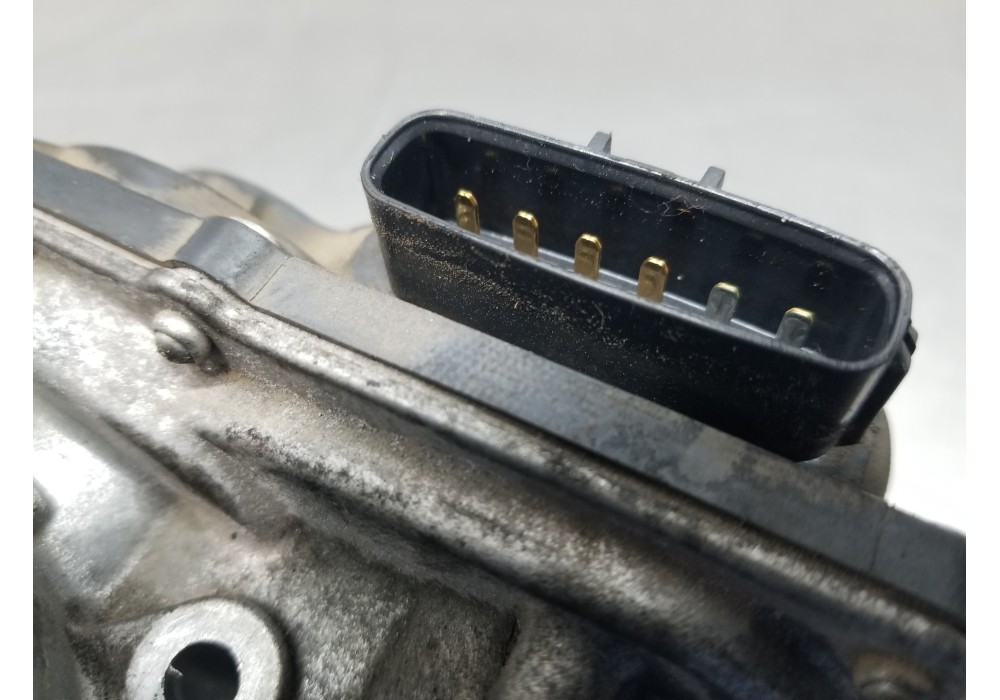 Recambio de caja mariposa para toyota corolla touring sports (e21) hybrid referencia OEM IAM 220300T110  