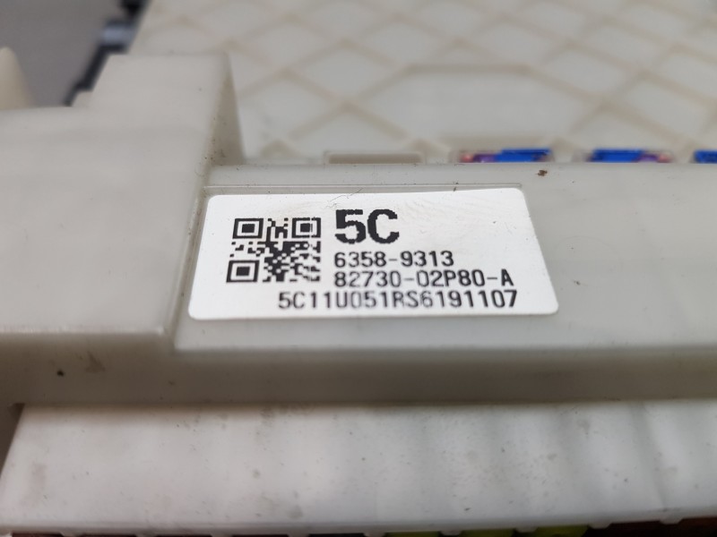 Recambio de caja reles / fusibles para toyota corolla touring sports (e21) hybrid referencia OEM IAM 8273002P80 8273002P80A 