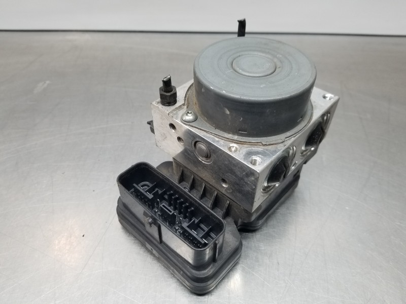 Recambio de abs para toyota corolla touring sports (e21) hybrid referencia OEM IAM 8954112E30 11304041340 