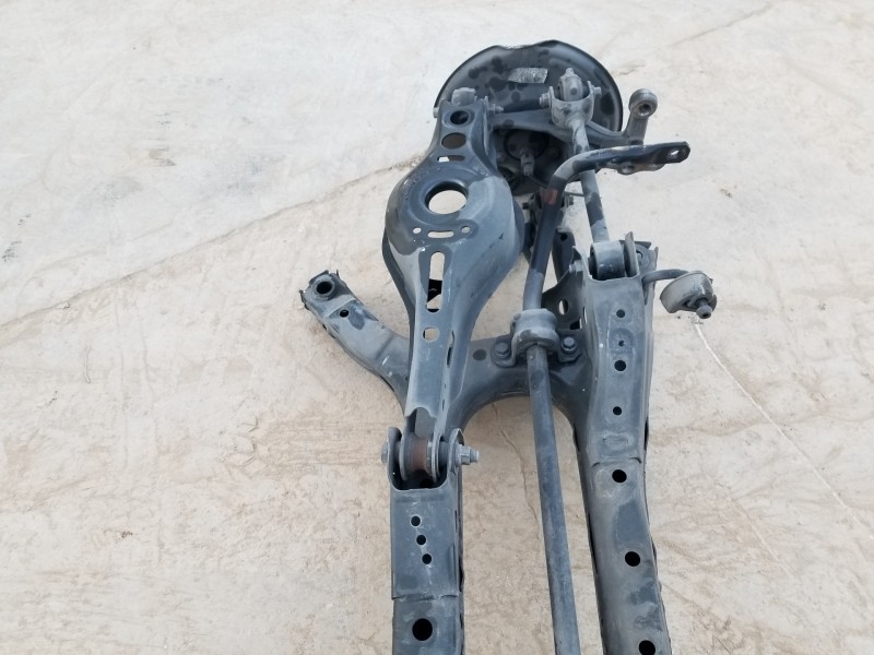 Recambio de puente trasero para toyota corolla touring sports (e21) hybrid referencia OEM IAM 5120602090  