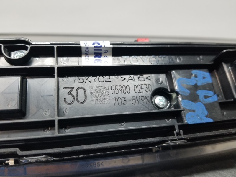 Recambio de mando climatizador para toyota corolla touring sports (e21) hybrid referencia OEM IAM 5590002F30  